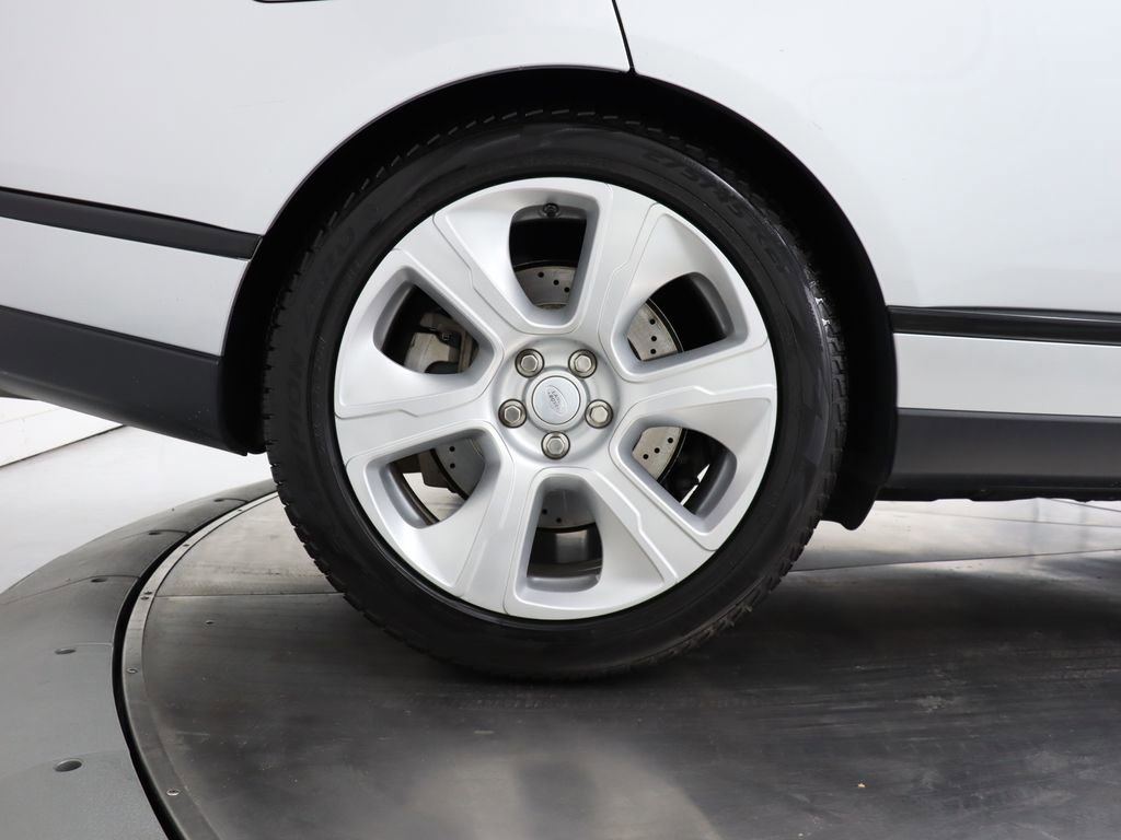 Used 2019 Land Rover Range Rover Long Wheelbase Supercharged image 48