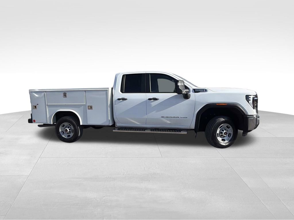 Used 2024 GMC Sierra 2500 Pro w/ Convenience Package image 2