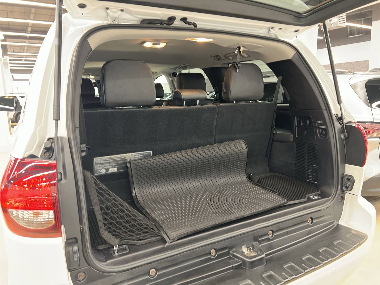 Used 2018 Toyota Sequoia TRD Sport AWD/4WD image 23