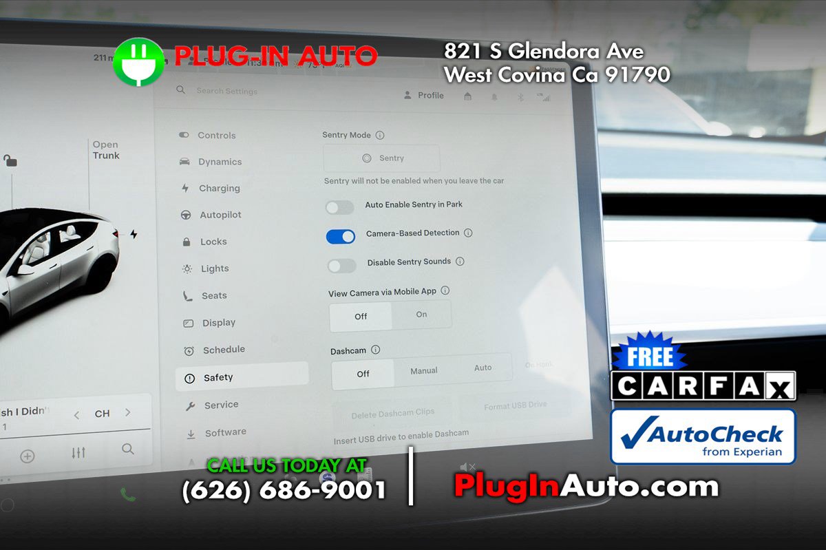 Used 2021 Tesla Model Y Long Range AWD/4WD image 29