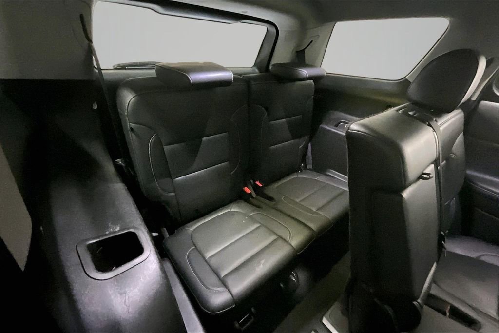 Used 2023 GMC Acadia SLT image 25