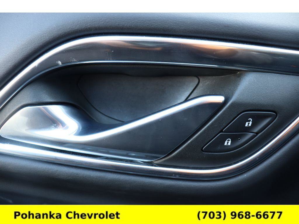 Certified 2023 GMC Yukon SLT w/ SLT Luxury Package image 21