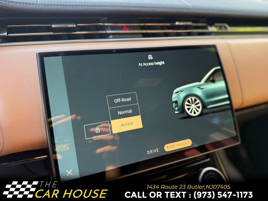 Used 2023 Land Rover Range Rover Sport SE AWD/4WD image 30