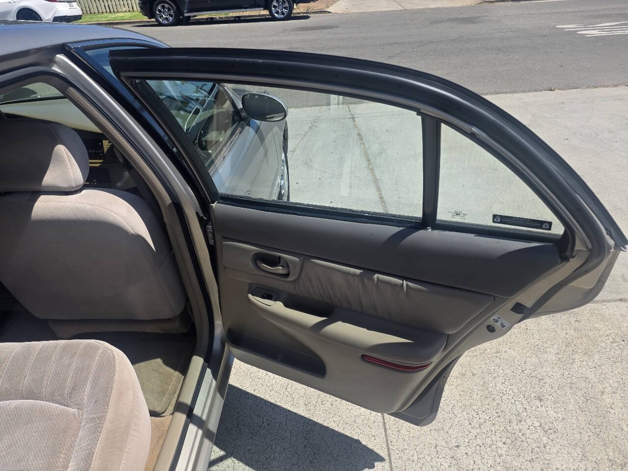 Used 2002 Buick Century Custom w/ Western Region Pkg FWD image 13