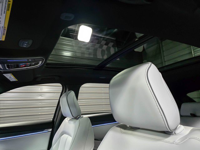 Used 2025 Jeep Wagoneer S Limited image 18