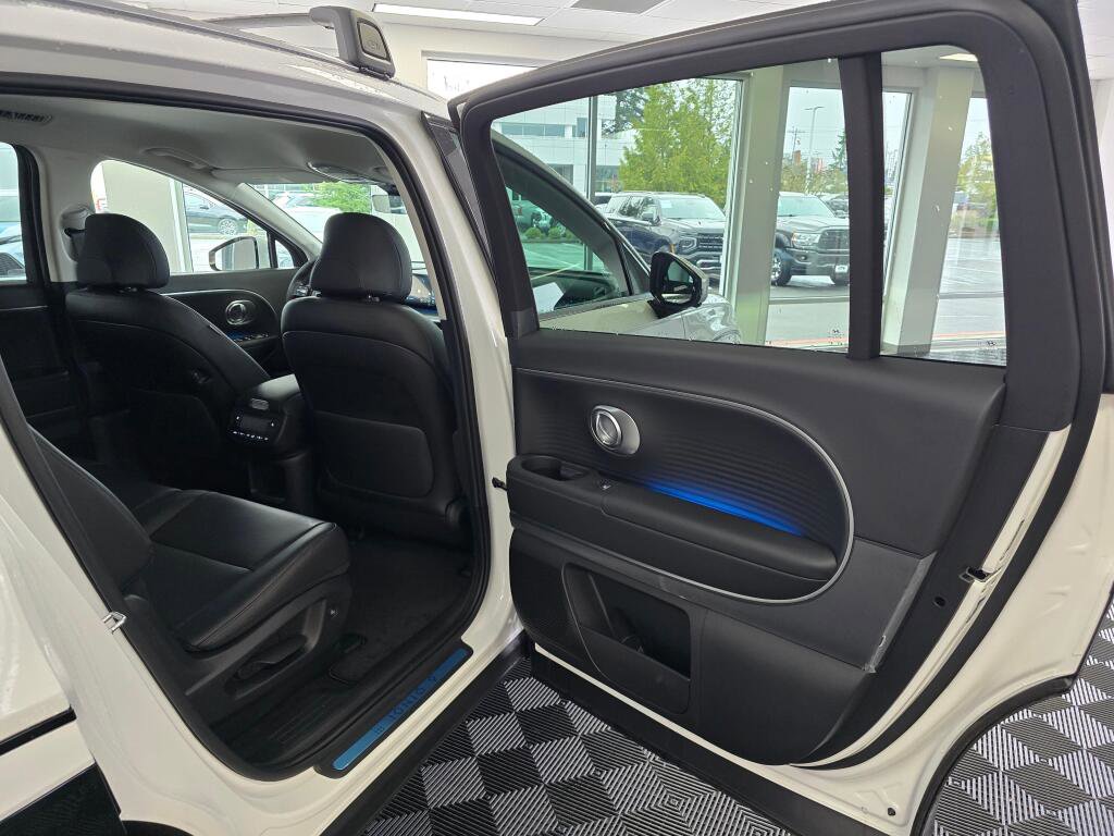 New 2026 Hyundai Ioniq 9 SEL image 38