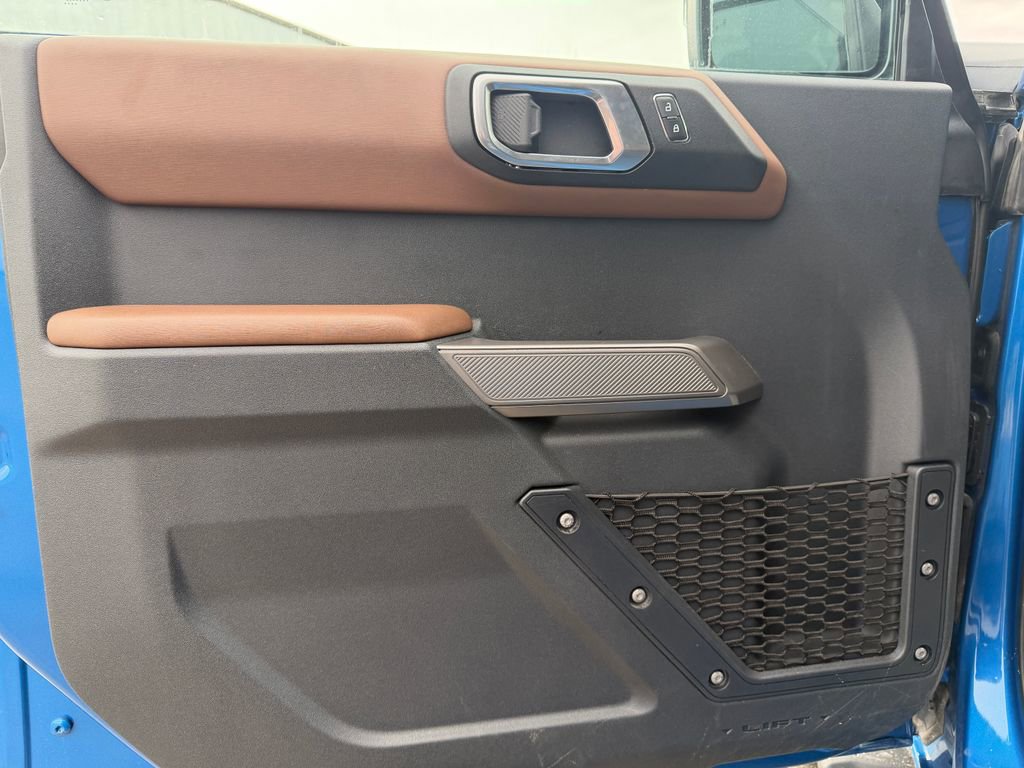 Used 2022 Ford Bronco Outer Banks image 11