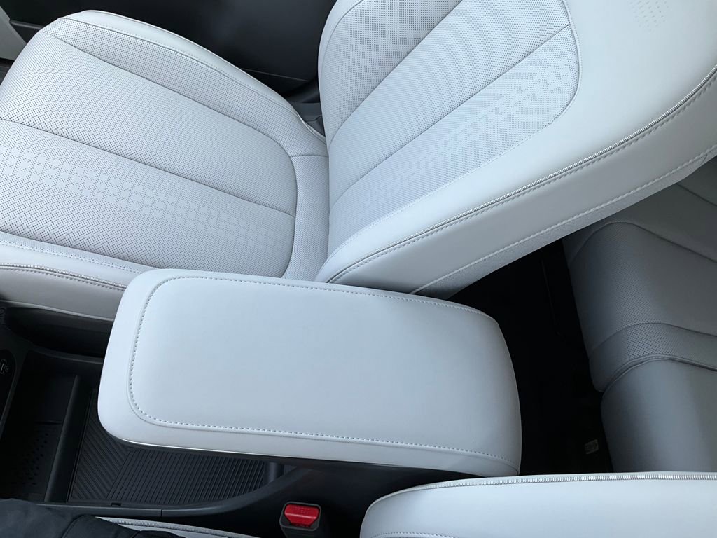 Used 2024 Hyundai Ioniq 5 Limited image 42