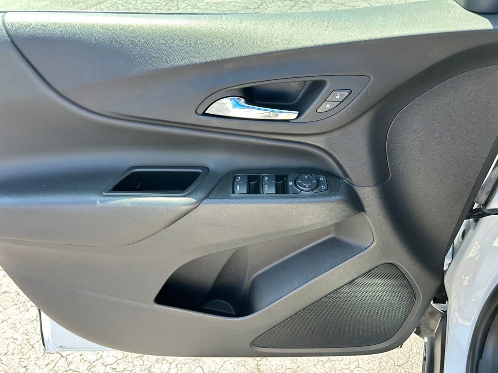 Used 2023 Chevrolet Equinox LT w/ LPO, Floor Liner Package AWD/4WD image 15