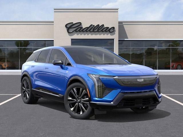 New 2026 Cadillac Optiq Luxury 2 image 7