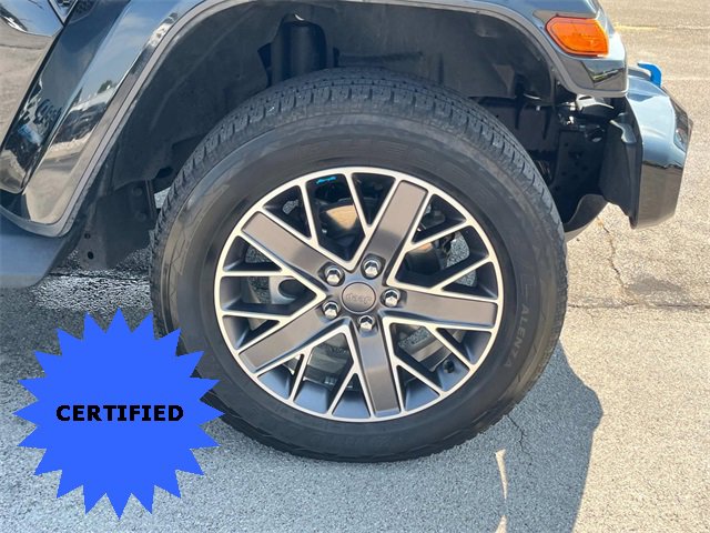 Used 2022 Jeep Wrangler Unlimited Sahara image 43