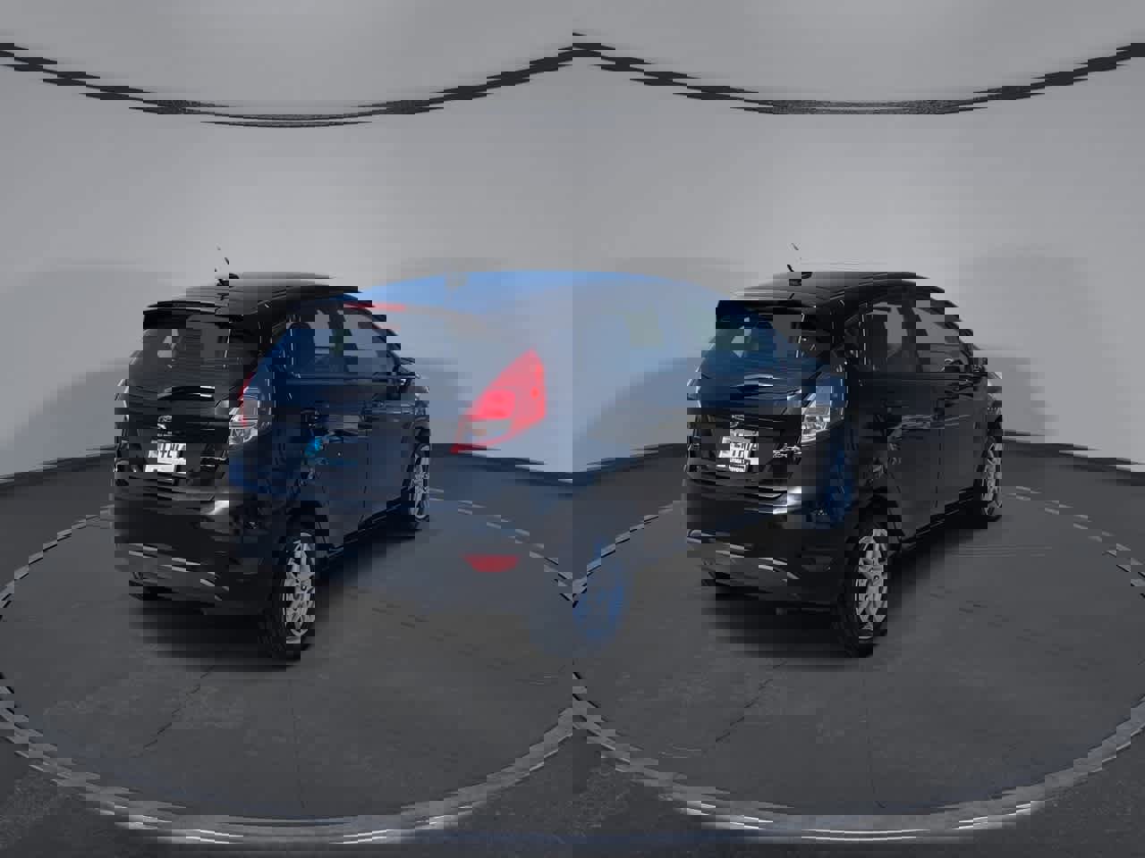 Used 2018 Ford Fiesta SE image 9