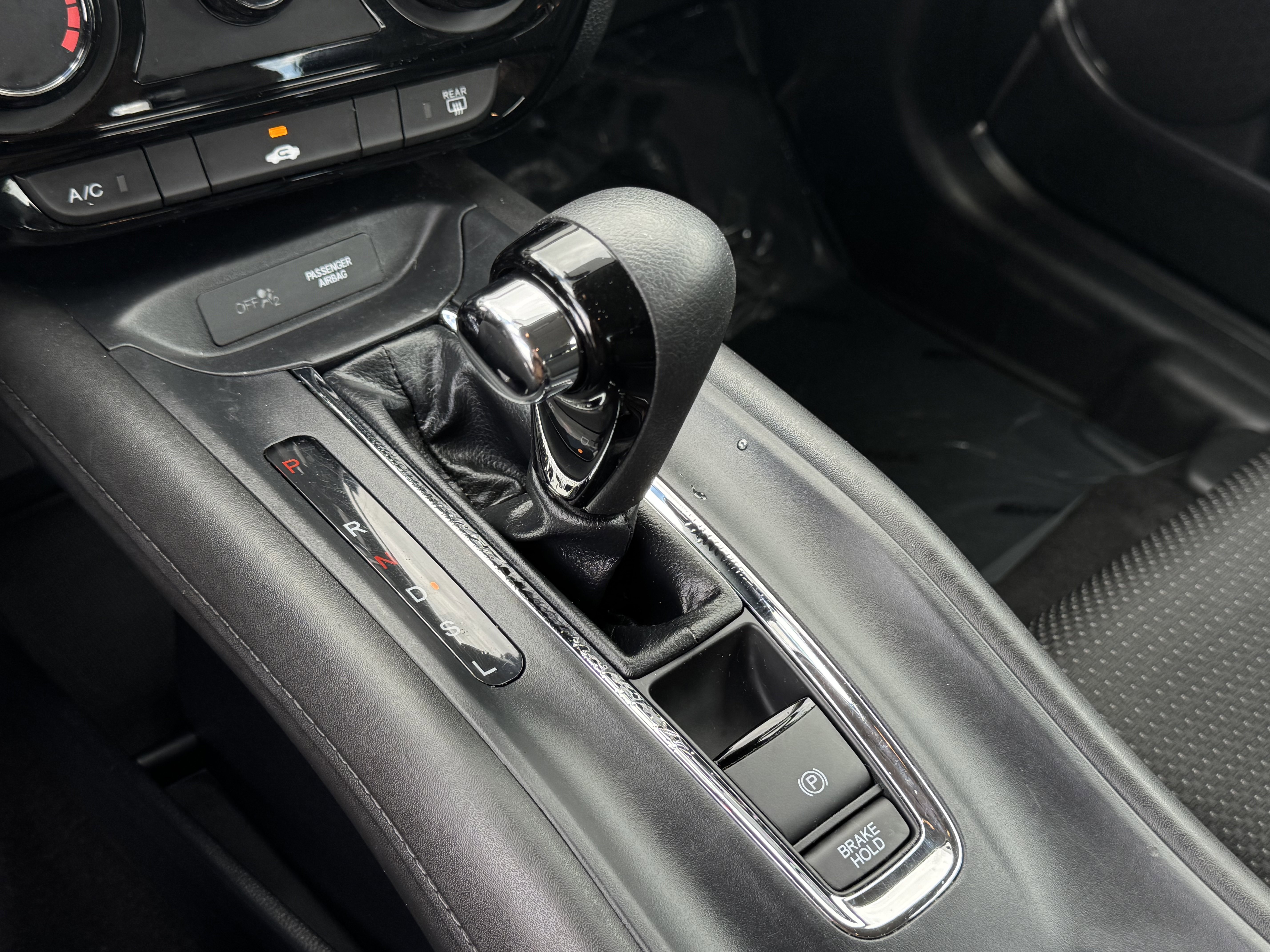 Used 2022 Honda HR-V LX image 23