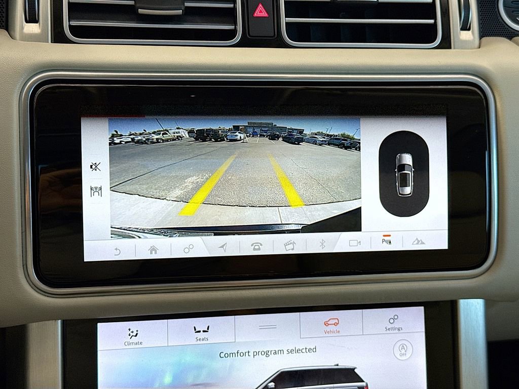 Used 2020 Land Rover Range Rover HSE image 15