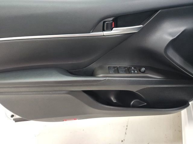 Used 2024 Toyota Camry SE FWD image 21