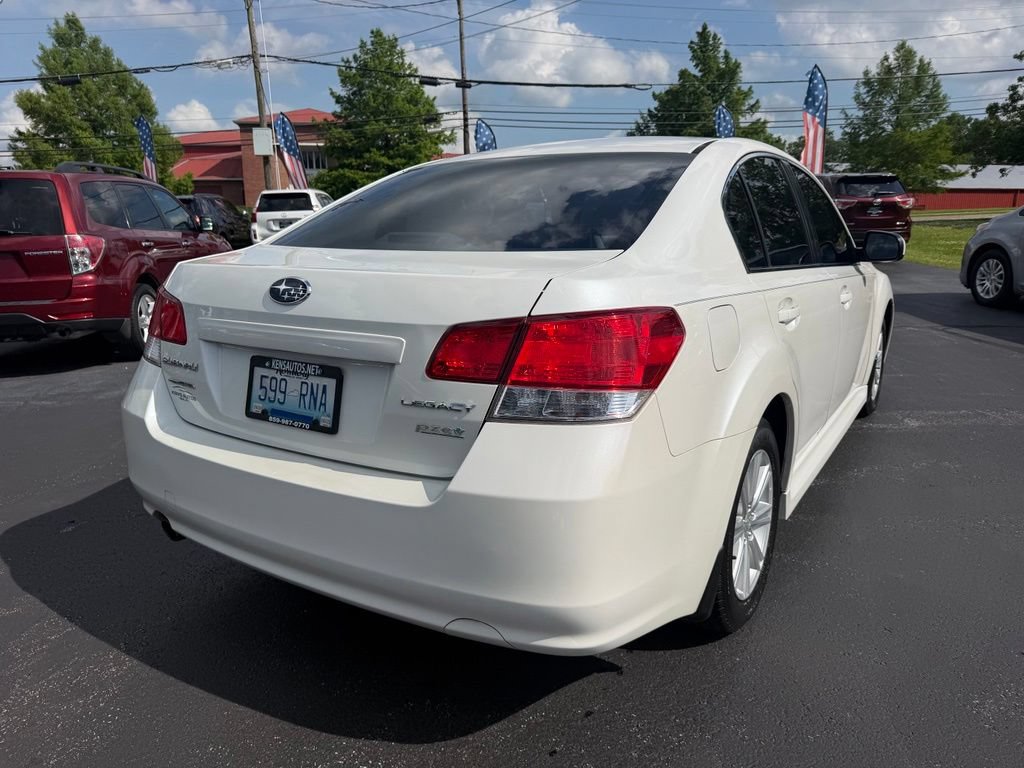 Used 2011 Subaru Legacy 2.5i Premium AWD/4WD image 5