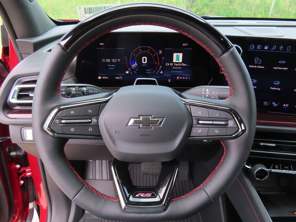 New 2026 Chevrolet Traverse RS w/ LPO, Floor Liner Package AWD/4WD image 4