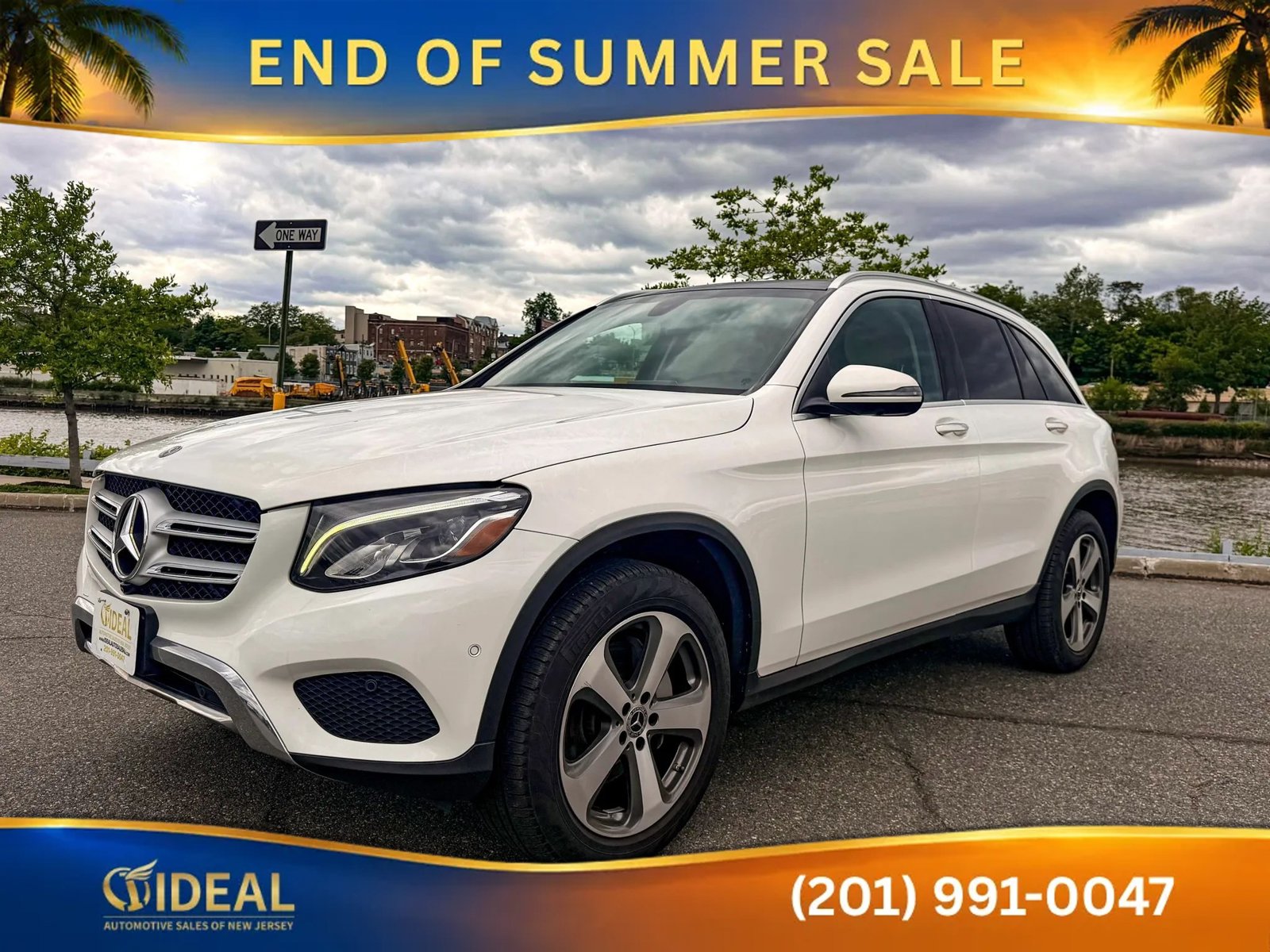 Used 2018 Mercedes-Benz GLC 300 4MATIC image 3