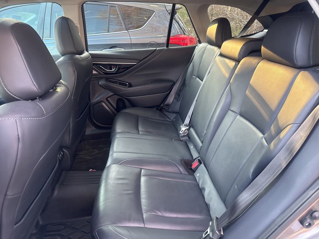 Used 2022 Subaru Outback Limited w/ Popular Package #2 image 11