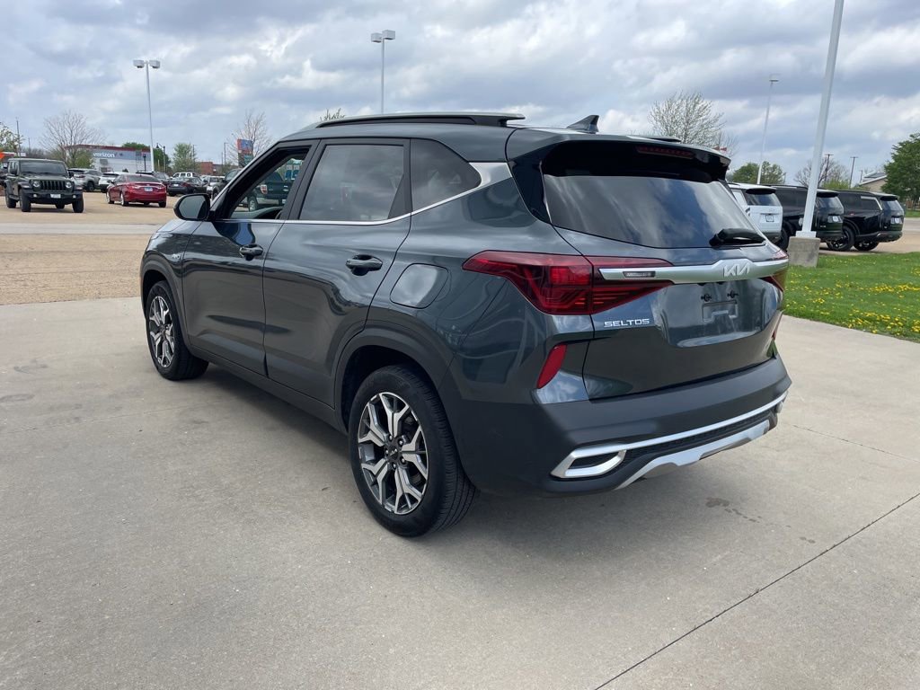 Used 2023 Kia Seltos EX image 7
