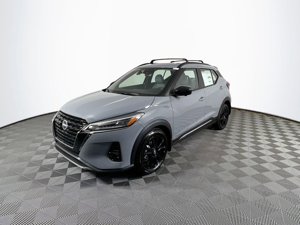 New 2024 Nissan Kicks SR w/ SR Premium Package