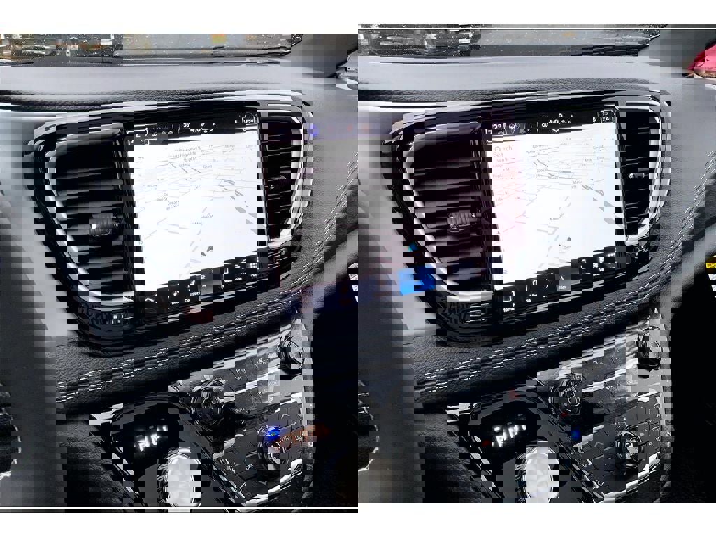 New 2026 Chrysler Pacifica Limited image 8