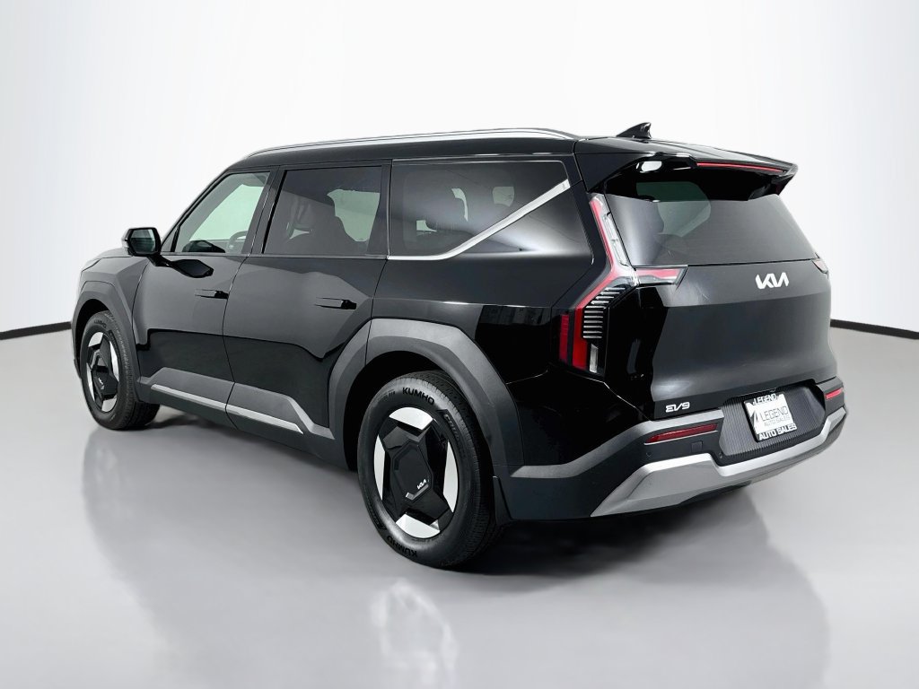Used 2024 Kia EV9 Wind AWD/4WD image 9