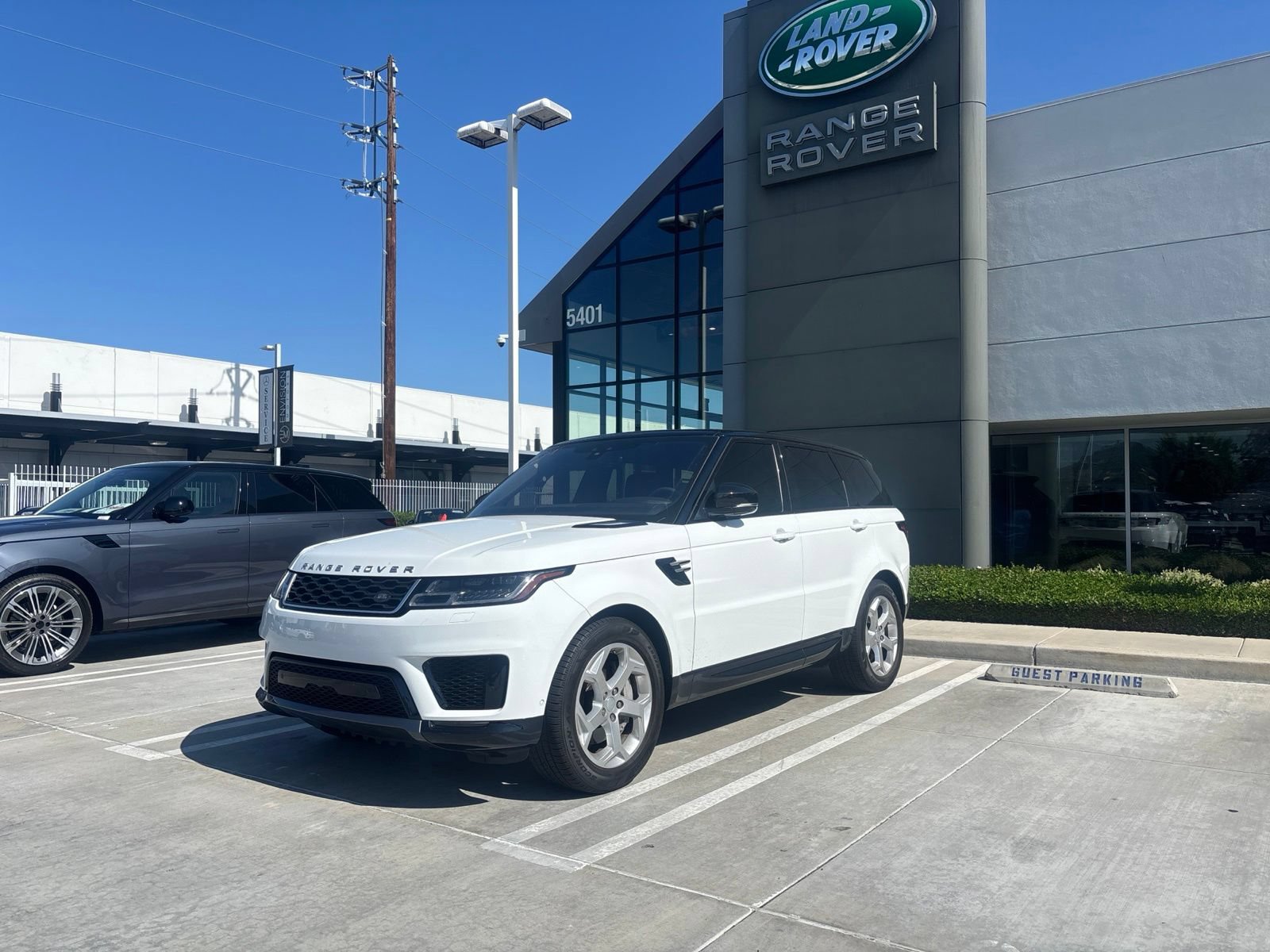 Used 2020 Land Rover Range Rover Sport HSE AWD/4WD image 1