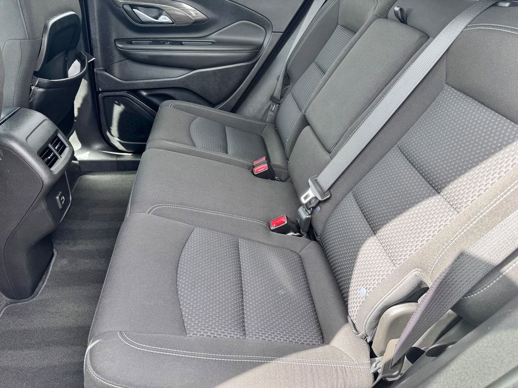 Used 2023 GMC Terrain SLE image 25