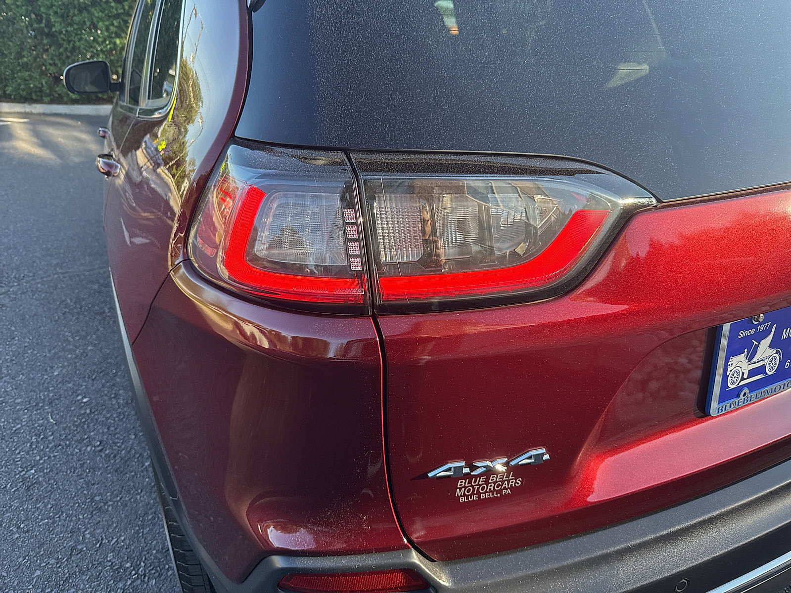 Used 2019 Jeep Cherokee Limited AWD/4WD image 13