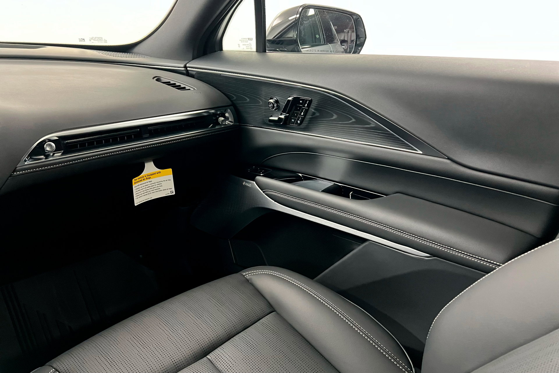 New 2025 Cadillac Lyriq Sport w/ LPO, Floor Liner Package image 11