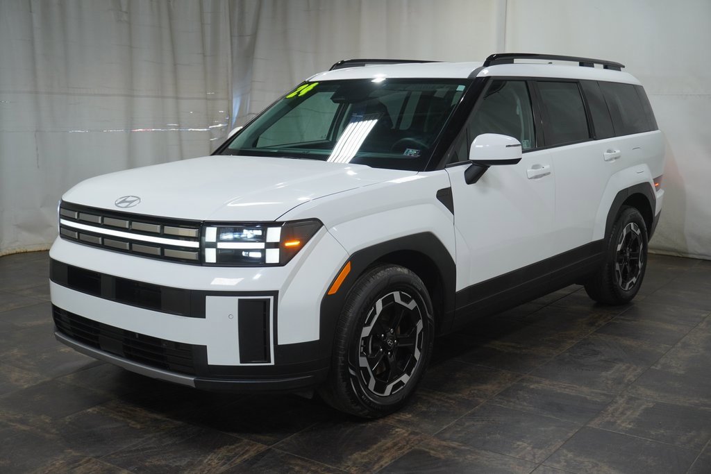 Used 2024 Hyundai Santa Fe SEL image 2