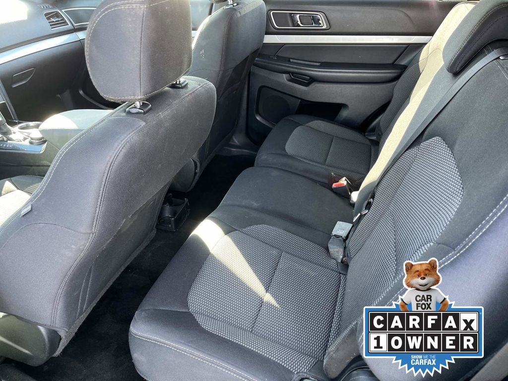 Used 2017 Ford Explorer XLT image 17