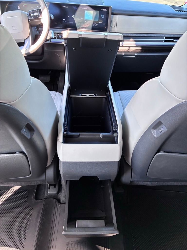 Used 2024 Hyundai Santa Fe Calligraphy image 18