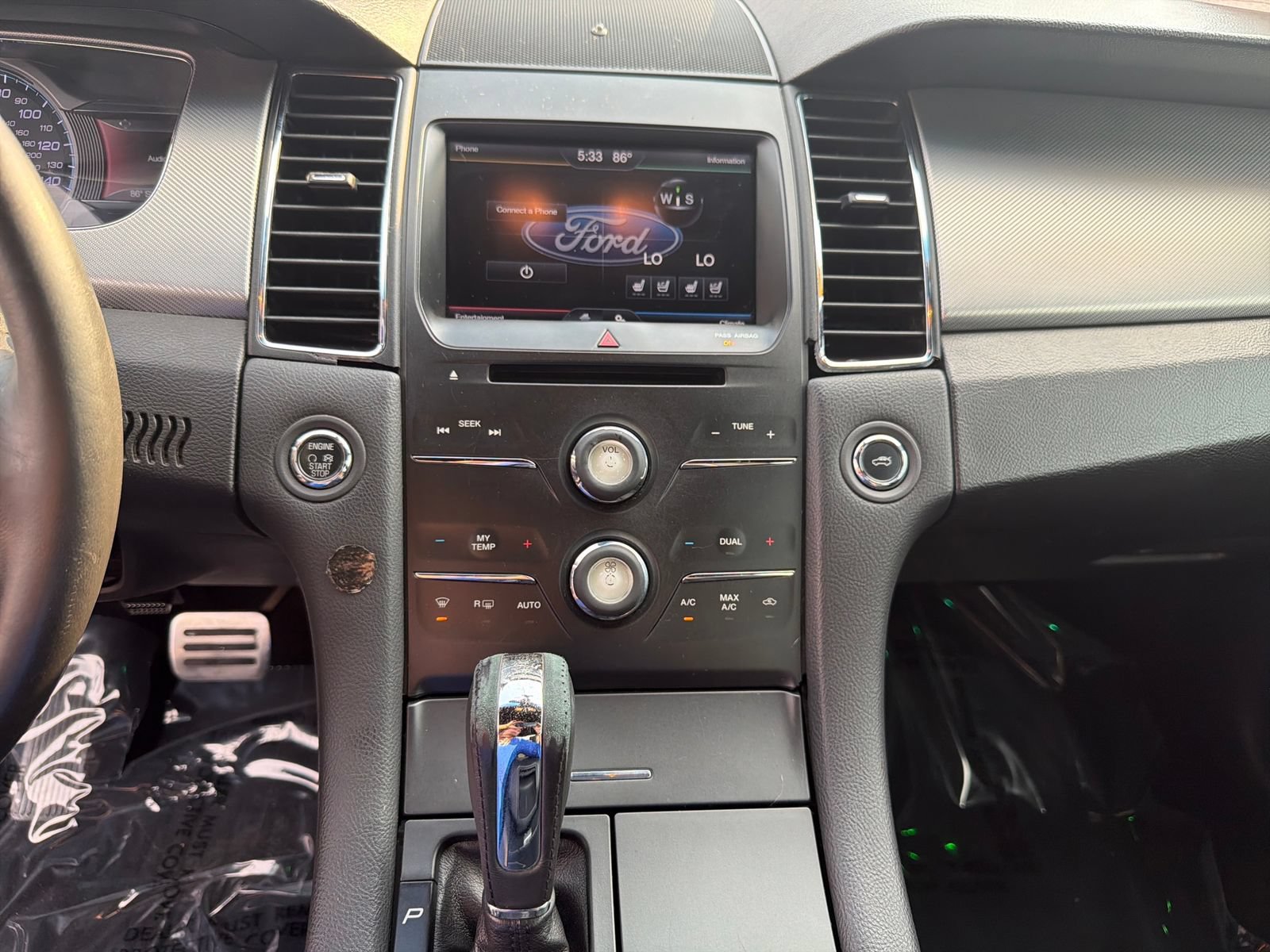 Used 2014 Ford Taurus SHO AWD/4WD image 21