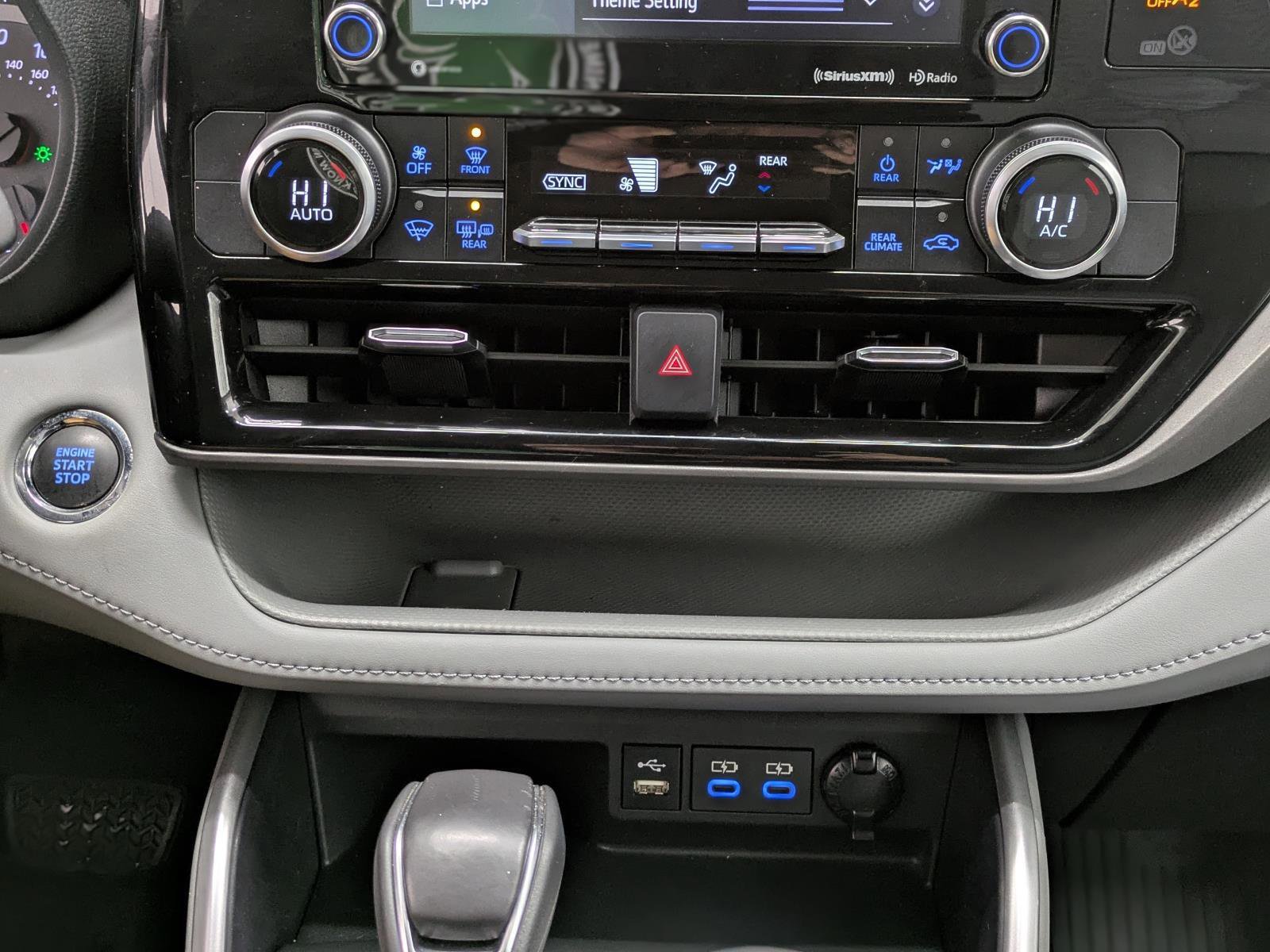 Used 2022 Toyota Highlander LE image 31
