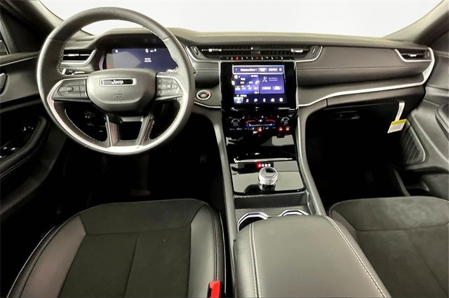 New 2025 Jeep Grand Cherokee L Altitude image 6