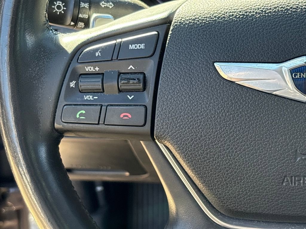 Used 2015 Hyundai Genesis 3.8 w/ Option Group 04 image 19