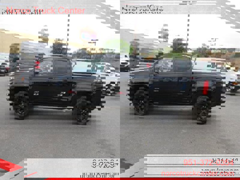 Used 2016 Chevrolet Colorado Z71 w/ Z71 Midnight Edition image 4