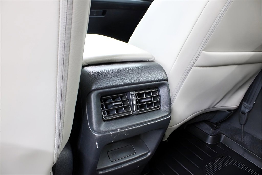 Used 2023 Honda CR-V EX-L image 12