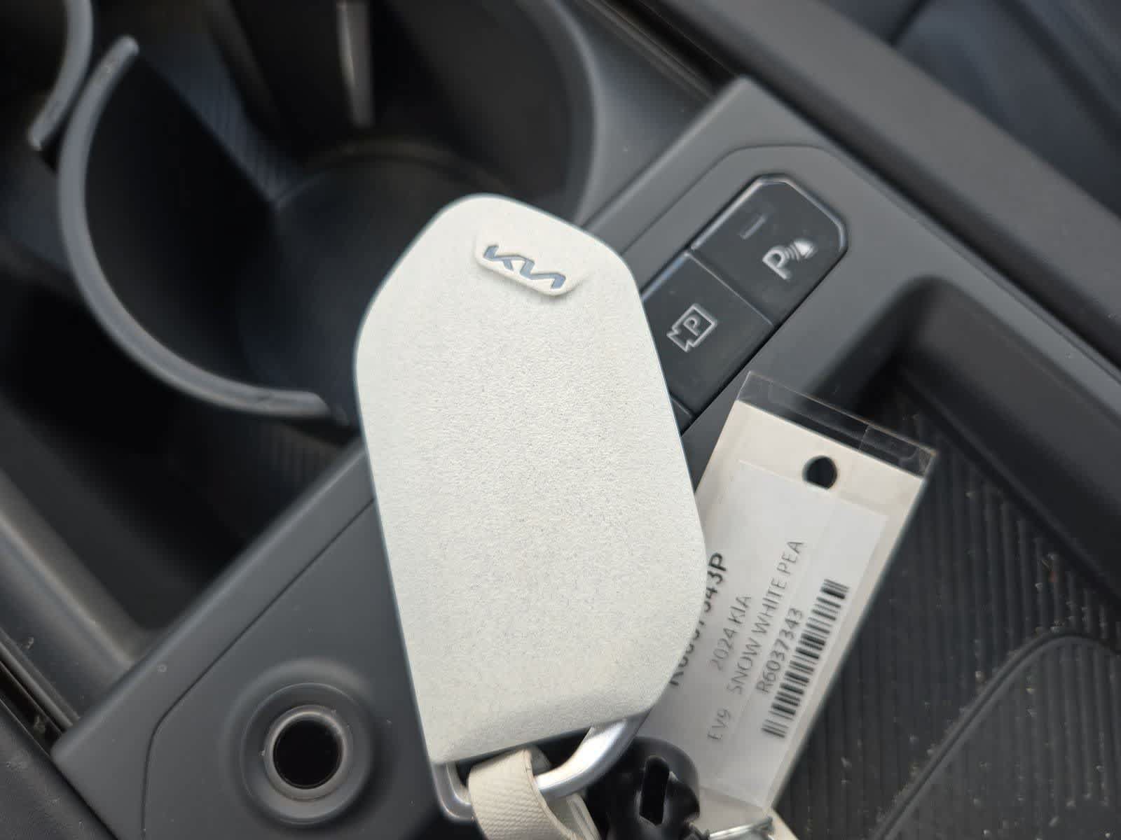 Certified 2024 Kia EV9 GT-Line AWD/4WD image 35