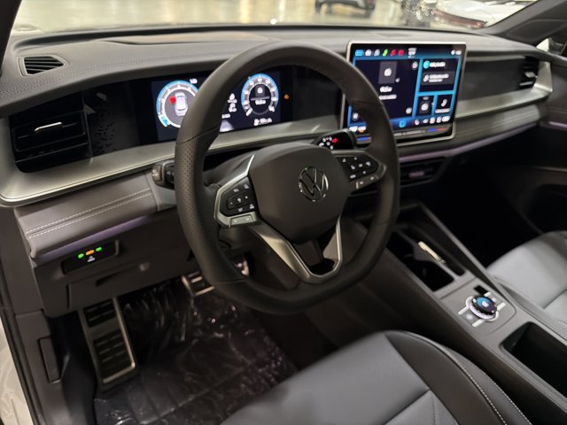 New 2026 Volkswagen Tiguan SE R-Line AWD/4WD image 15