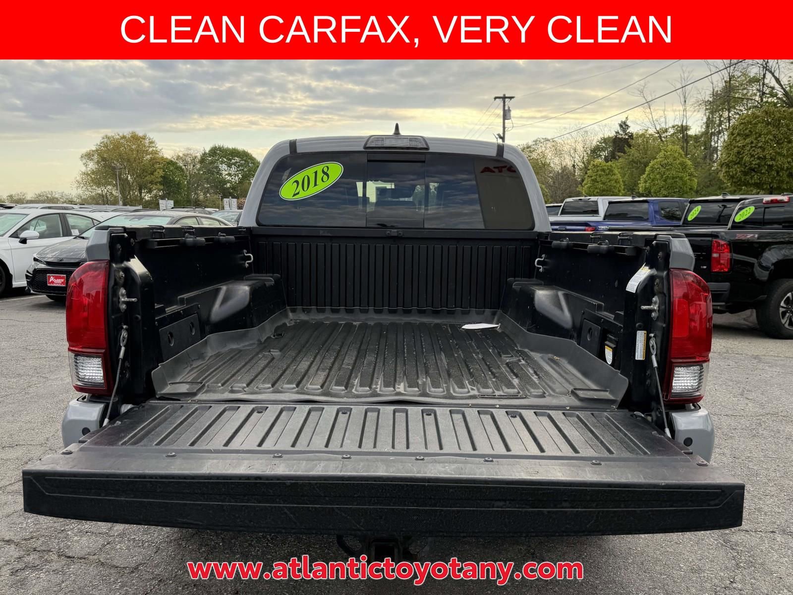 Used 2018 Toyota Tacoma TRD Sport AWD/4WD image 11