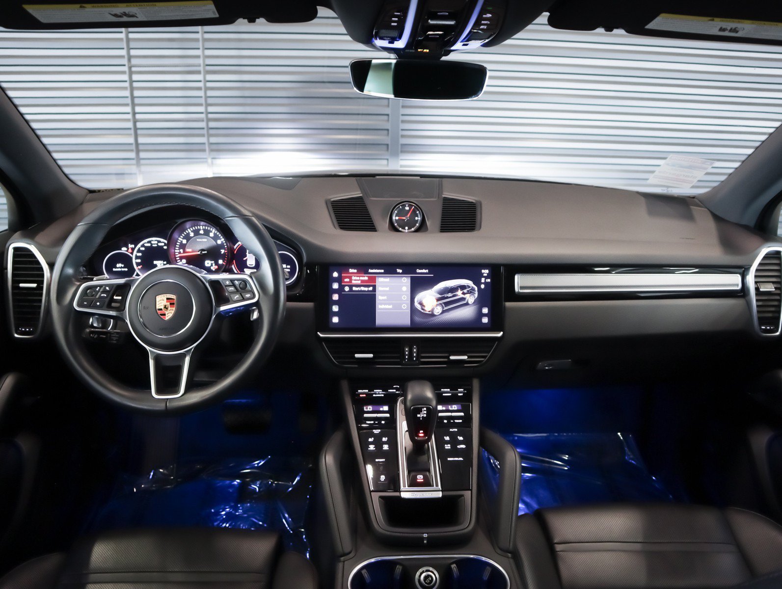Certified 2023 Porsche Cayenne Platinum Edition AWD/4WD image 14