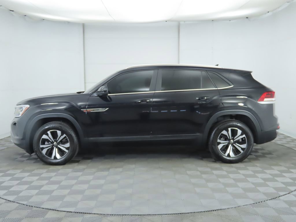 Used 2025 Volkswagen Atlas Cross Sport SE image 8