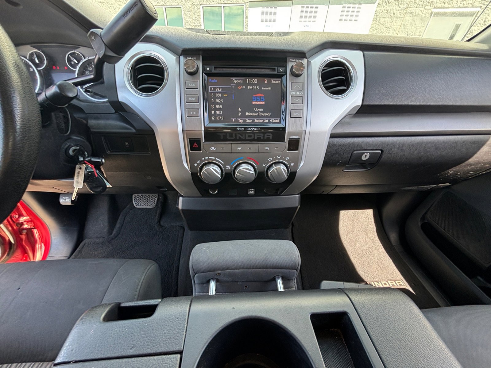 Used 2015 Toyota Tundra SR5 image 20