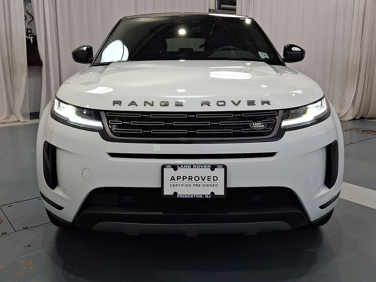 Certified 2026 Land Rover Range Rover Evoque S AWD/4WD image 4