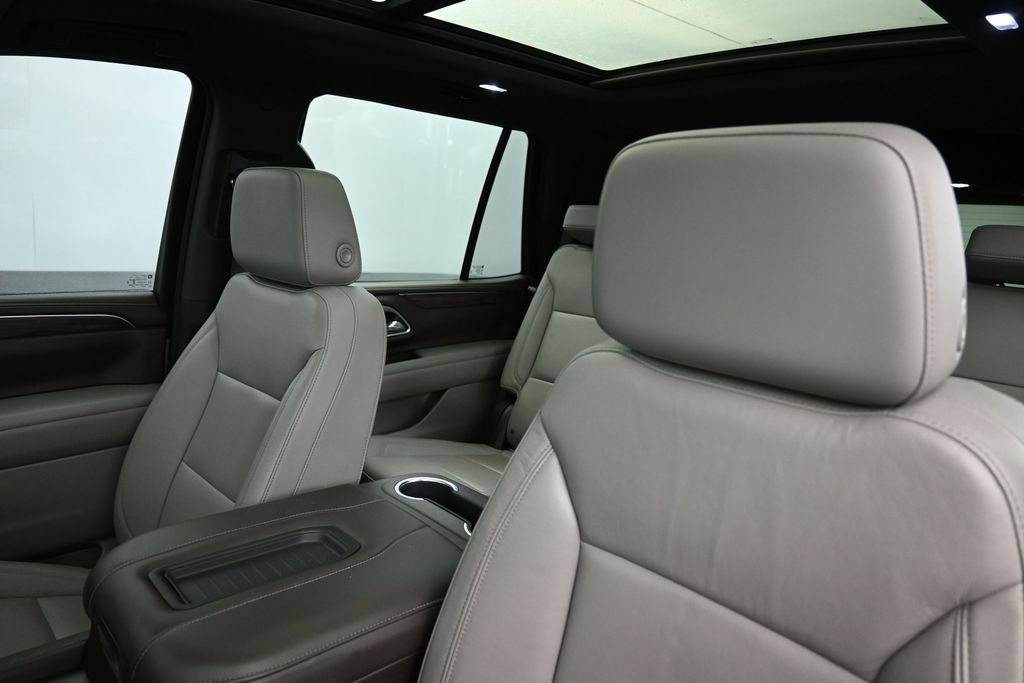 Used 2021 Chevrolet Tahoe Z71 w/ Z71 Signature Package AWD/4WD image 15