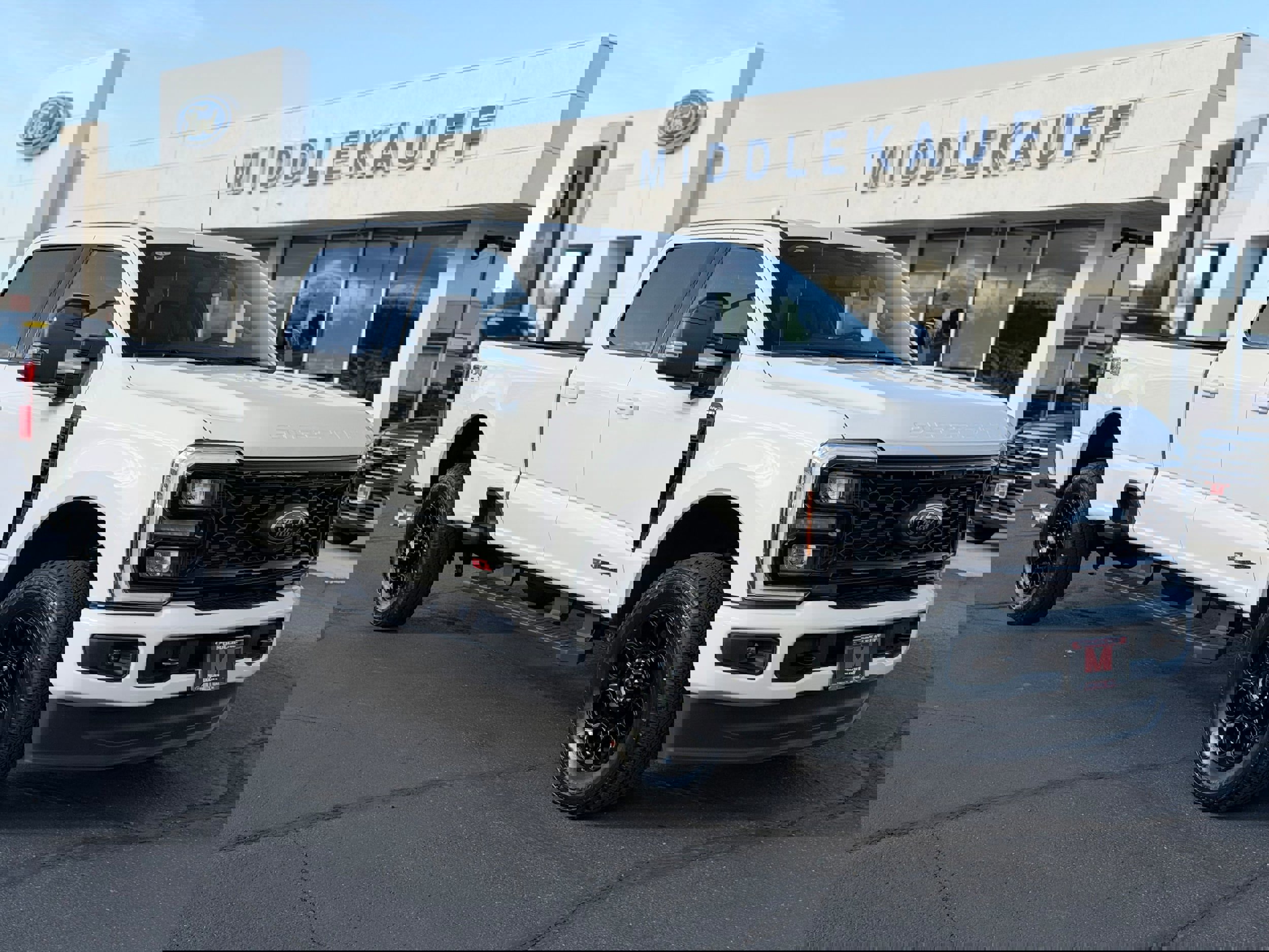 New 2026 Ford F350 Lariat w/ Black Appearance Package