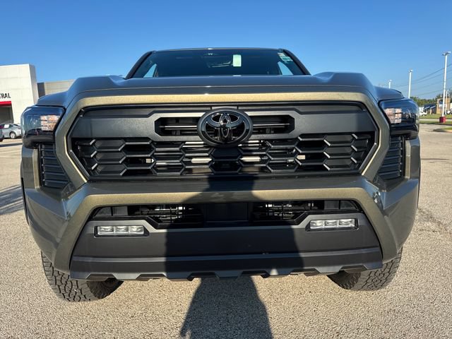 New 2026 Toyota Tacoma TRD Off-Road AWD/4WD image 9